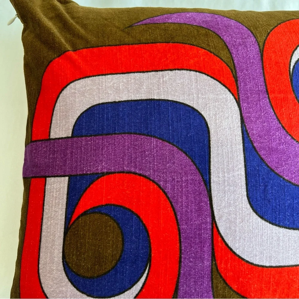 Jonathan Adler 💙 NIB “Sold Out”  Madrid Supergraphic Pillow - Picture 10 of 12